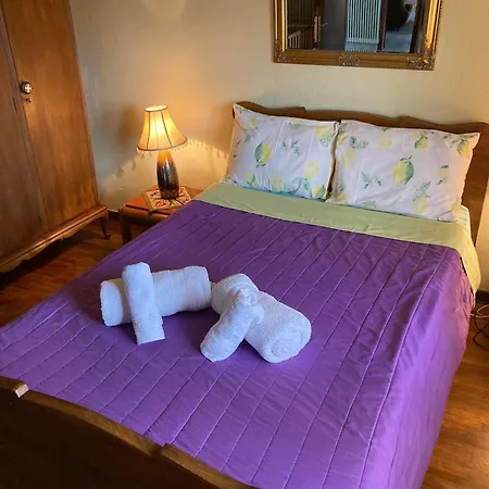 Sotiris Idyllic Garden House Tatil Evi Kalampáka