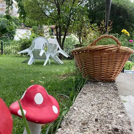 بيت للعطل Sotiris Idyllic Garden House