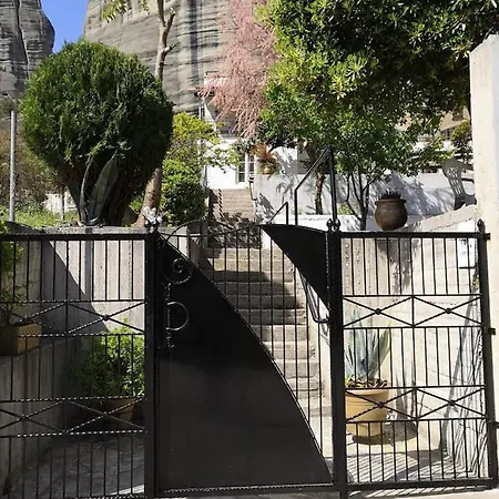 Sotiris Idyllic Garden House Tatil Evi Kalampáka