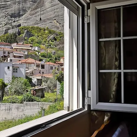 Sotiris Idyllic Garden House
