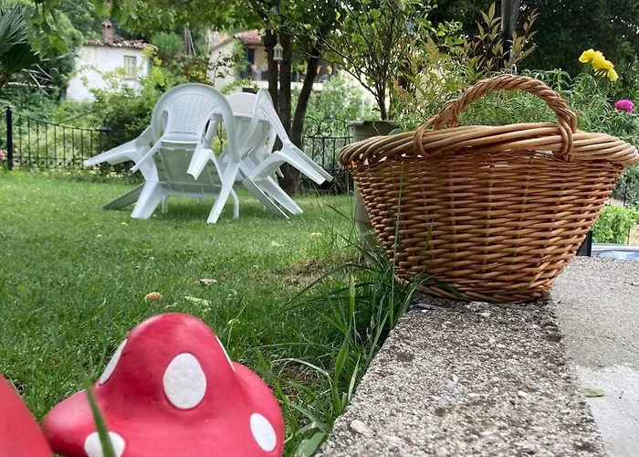 Vakantiehuis Sotiris Idyllic Garden House