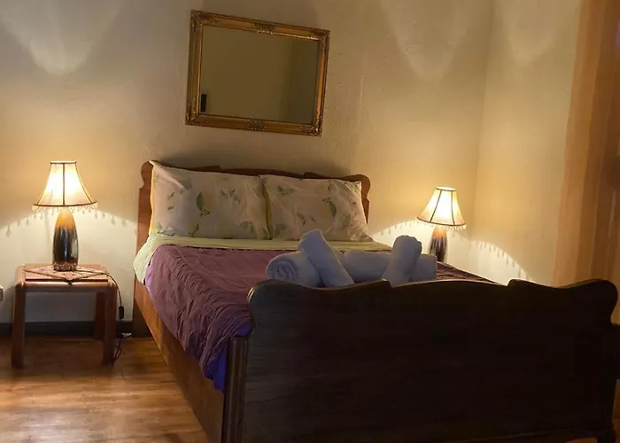 Sotiris Idyllic Garden House