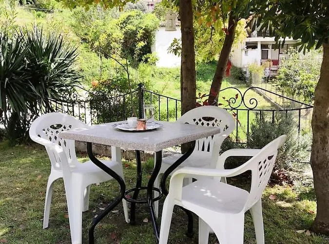 Sotiris Idyllic Garden House Casa vacanze