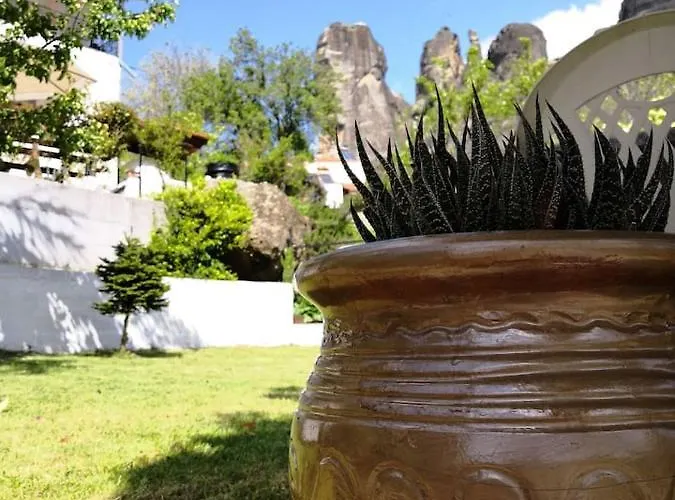 Sotiris Idyllic Garden House *